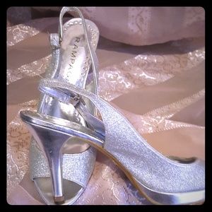 RAMPAGE slingback heels size 8 Silver!!